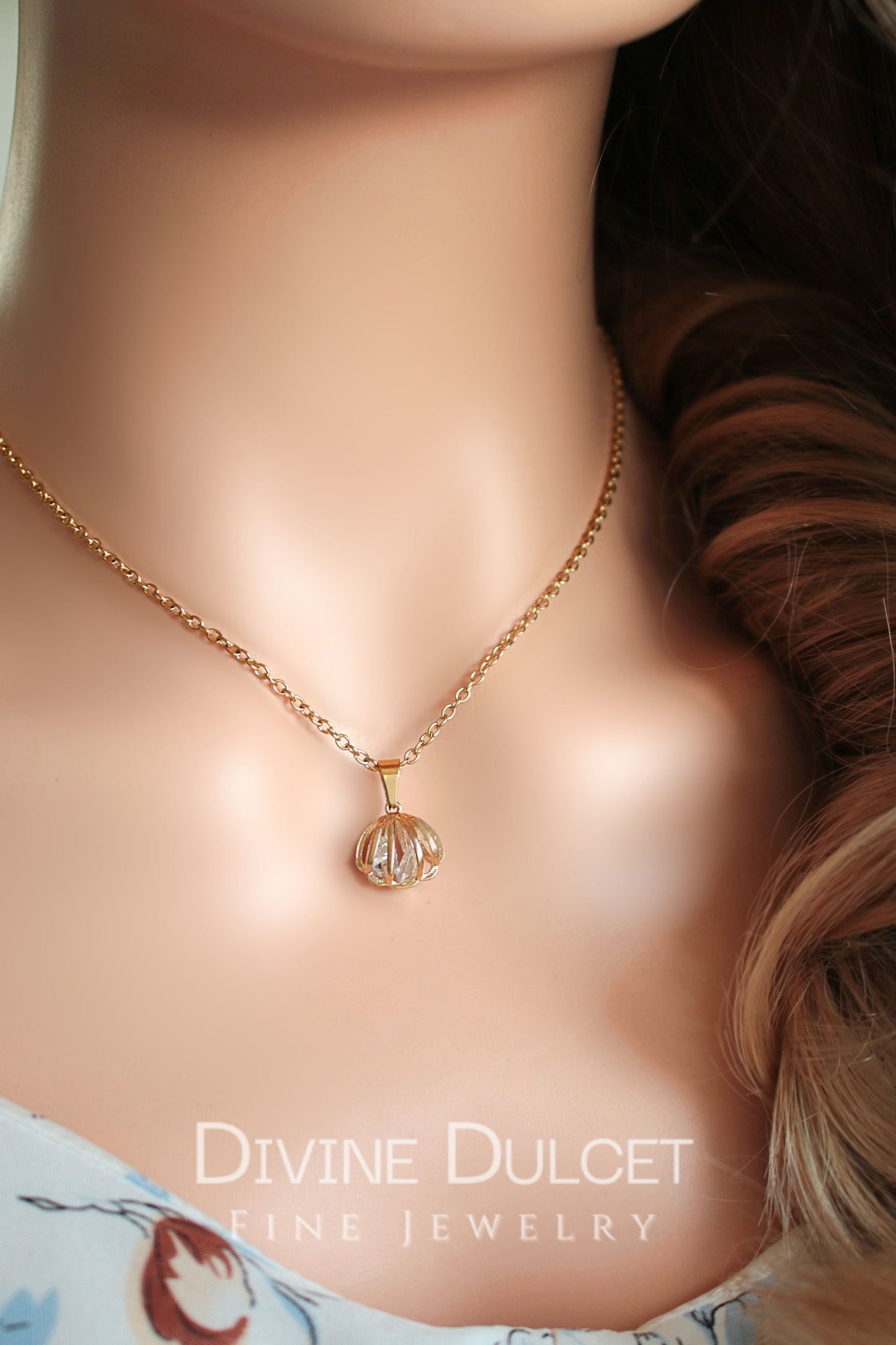 "Ocean Treasure" 24K Gold-Plated Seashell Necklace – Timeless Elegance with a Coastal Touch