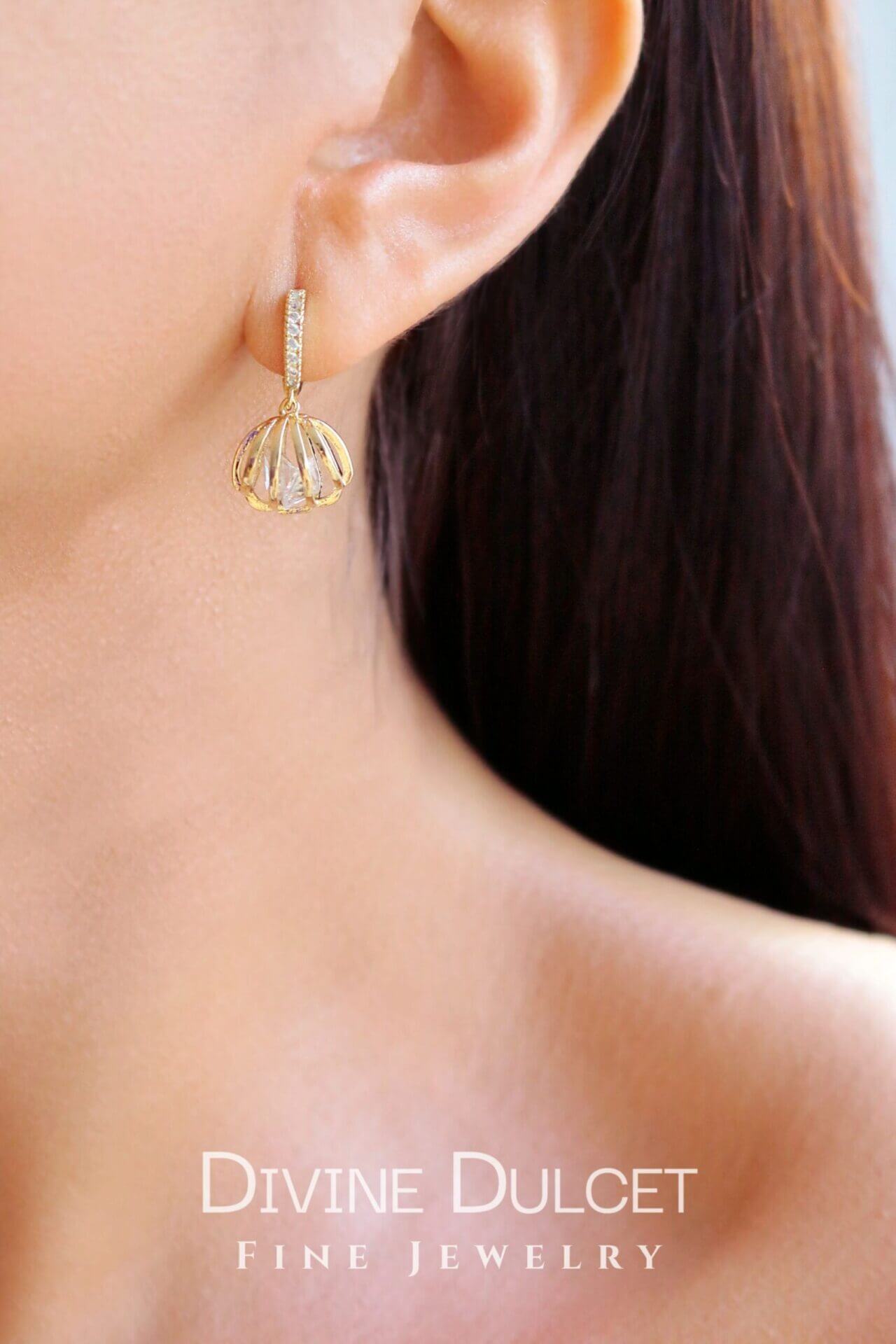 24K Gold-Plated Seashell Hoop Earrings – Elegant & Timeless Sparkle