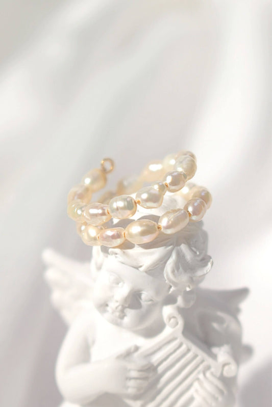 18K Freshwater Pearl Spiral Ring – Elegant & Timeless