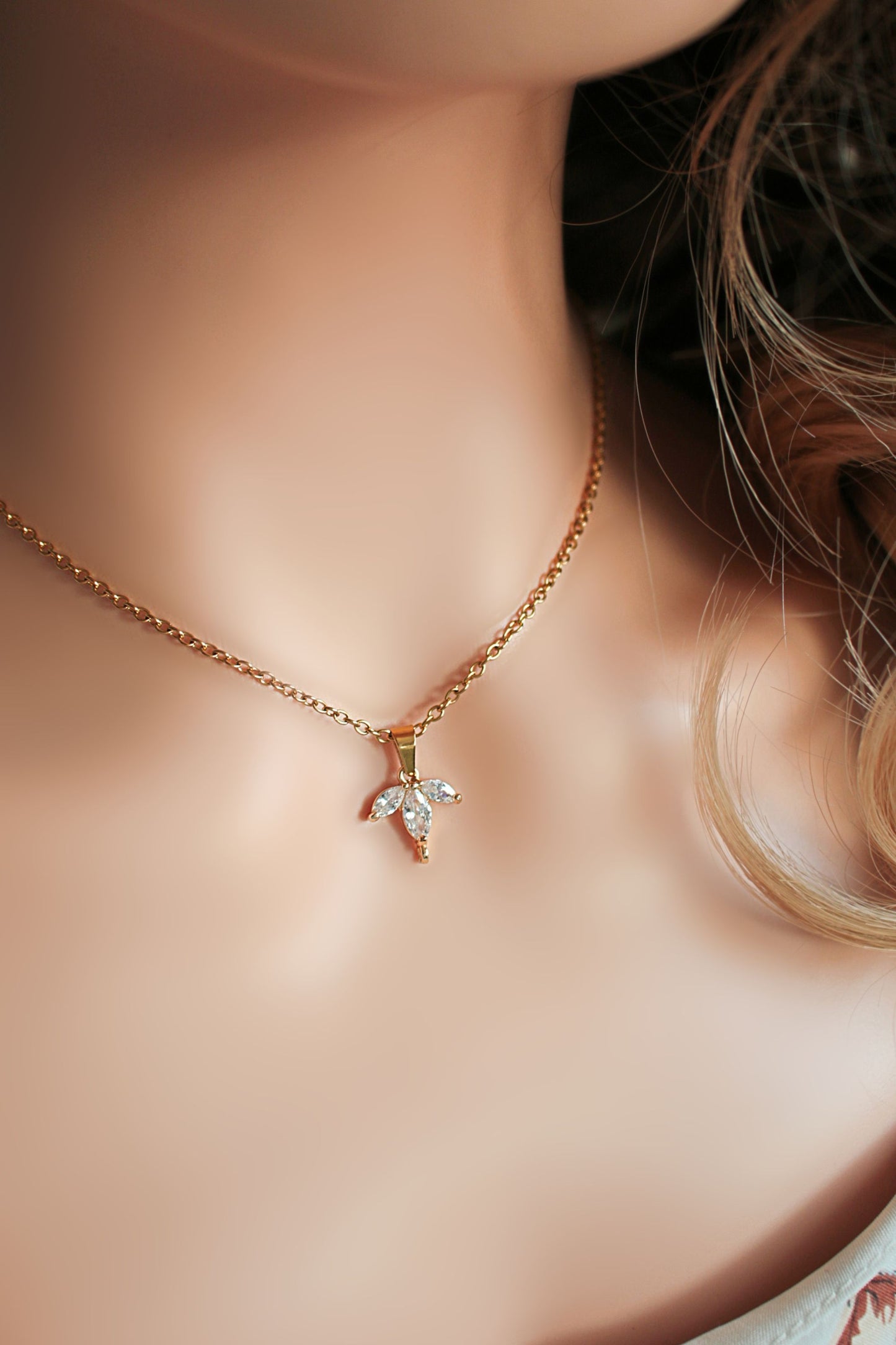 24K Gold CZ Dainty Flower Petals Necklace – Timeless Elegance